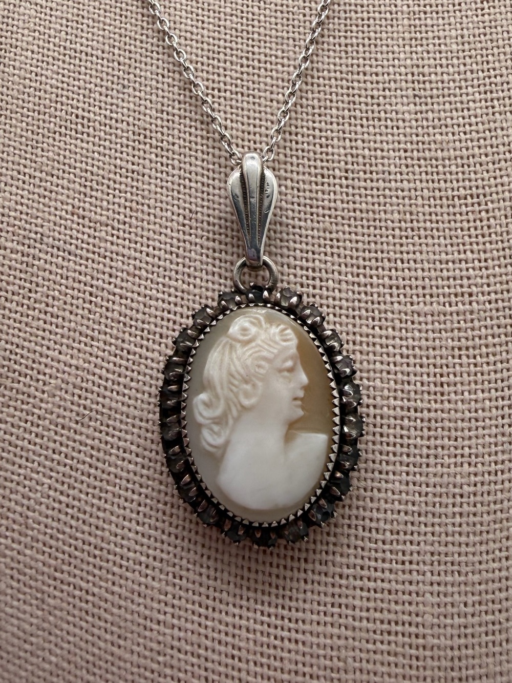 Vintage martelli sterling cameo necklace